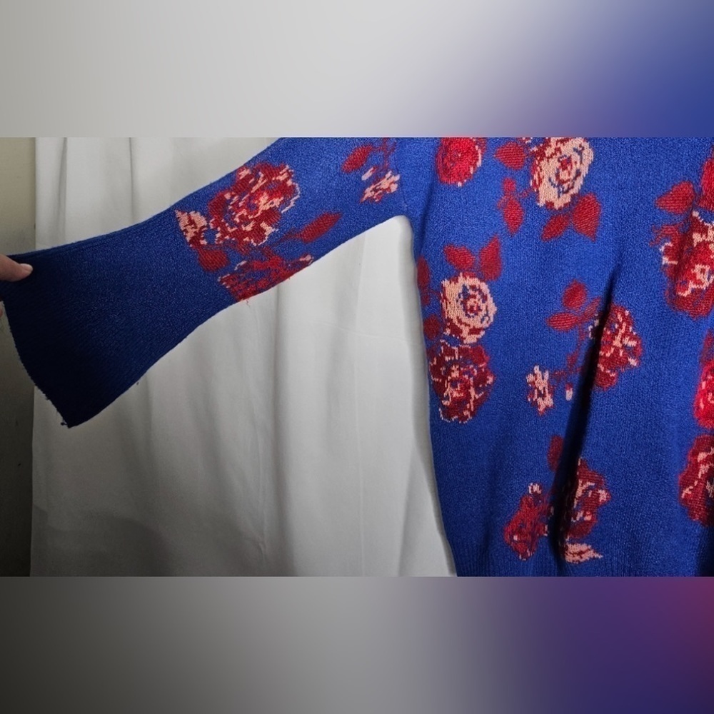 Pioneer Woman XXXL Floral Sweater Bell Sleeves Cowl Neck Blue, Pink & Red - Picture 2 of 7